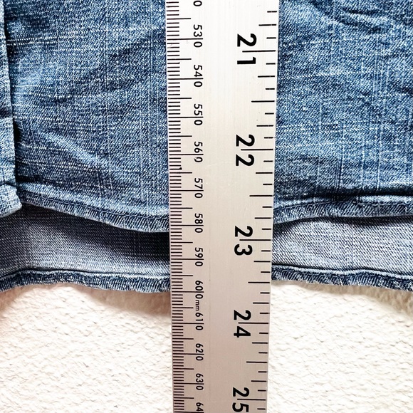 Alice & Olivia The Beatles “I Want To Hold Your Hand”Button Down Shirt - Picture 9 of 10